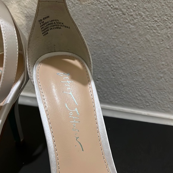 Blue by Betsey Johnson White Heels with Silver Accents - Picture 3 of 9